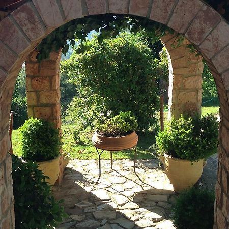 Aphrodite's Inn Kalavrita Extérieur photo