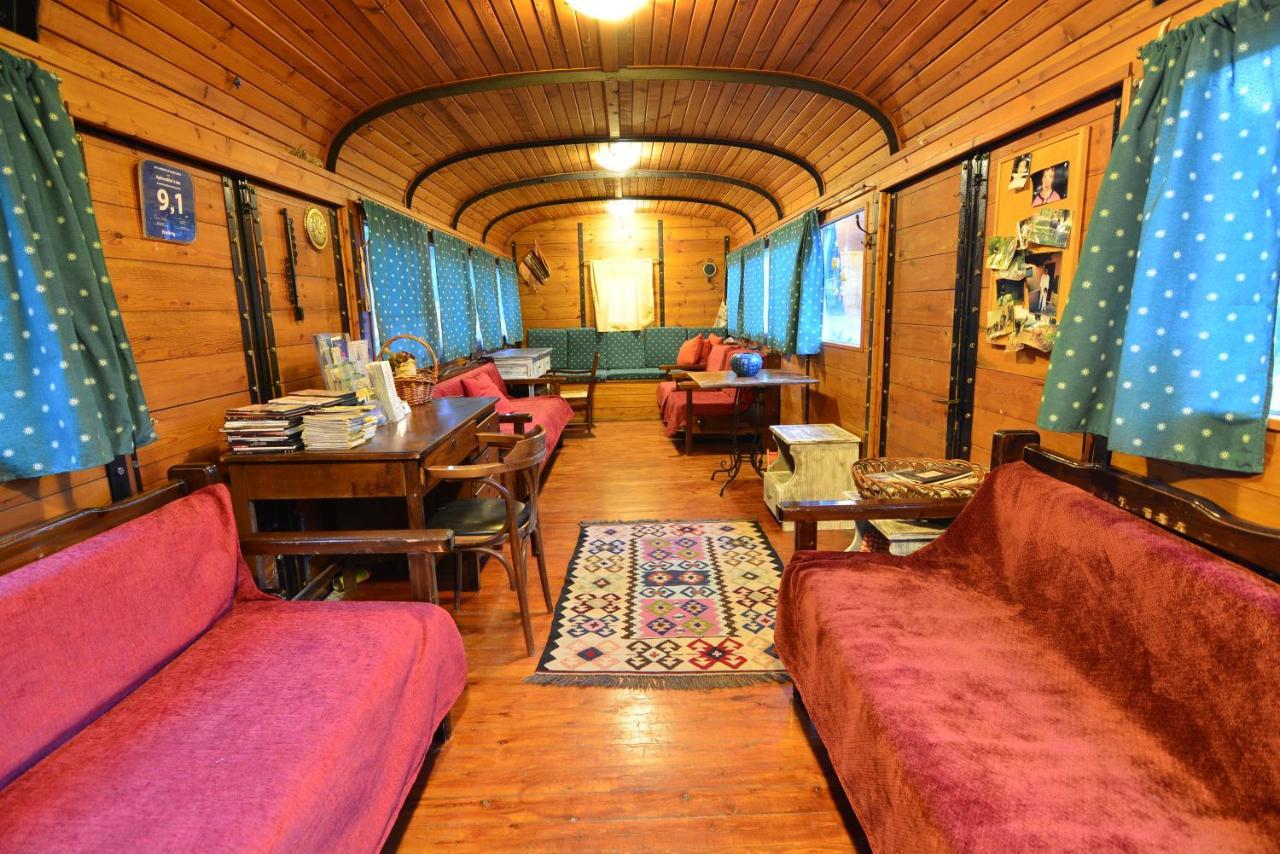 Aphrodite's Inn Kalavrita Extérieur photo