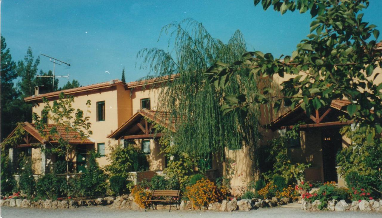 Aphrodite's Inn Kalavrita Extérieur photo